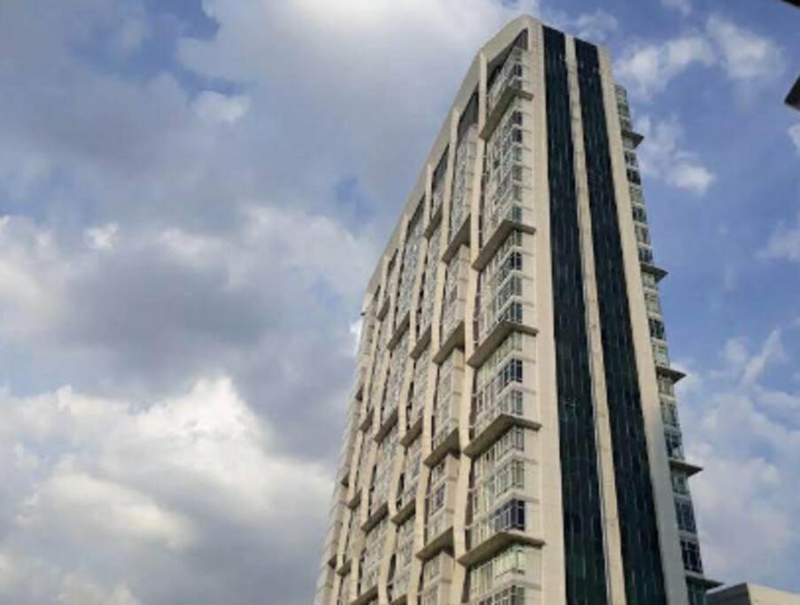 High-class 2bed Skyview Just 1-step From Bts Onnut Pangsapuri *